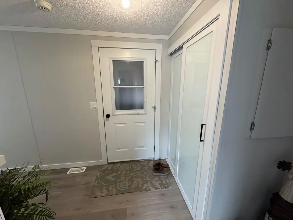 208 Mitchell Drive Fort Mcmurray AB T9K2N1