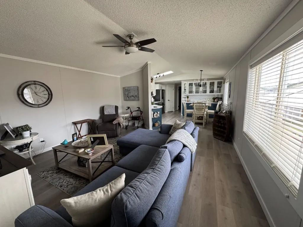 208 Mitchell Drive Fort Mcmurray AB T9K2N1