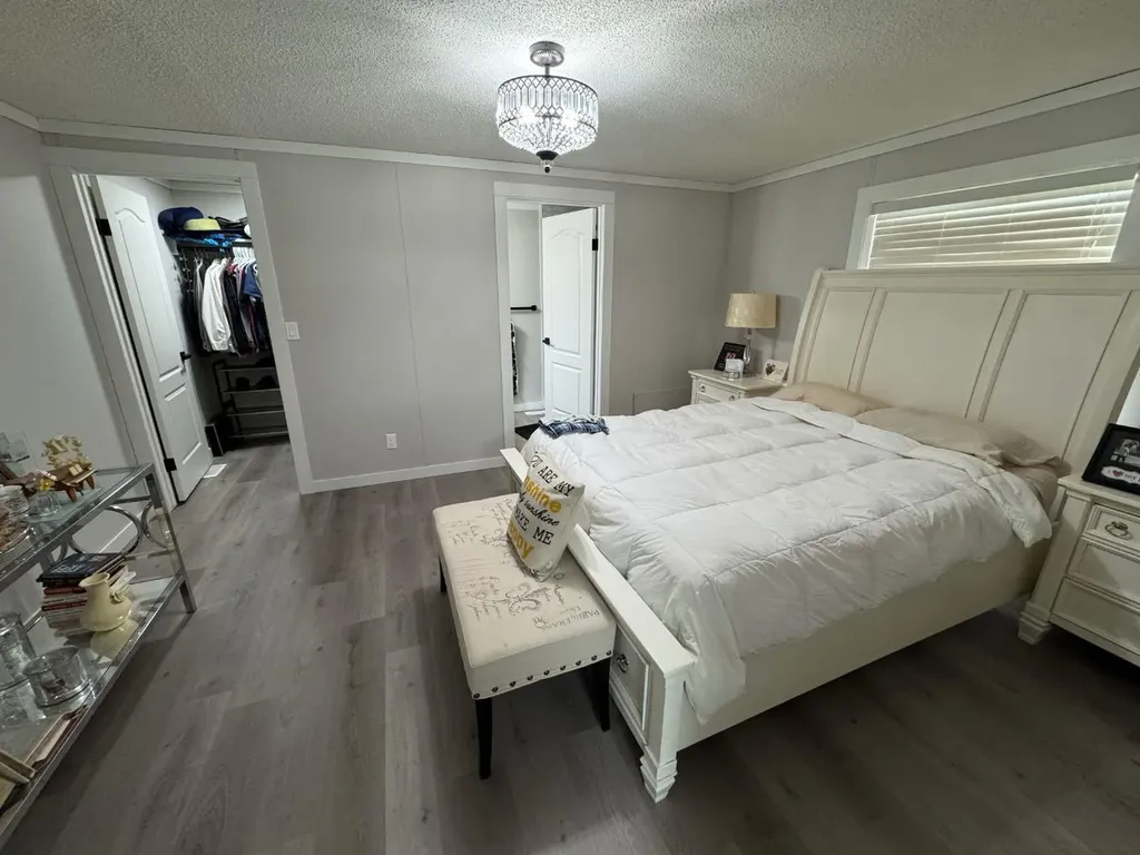 208 Mitchell Drive Fort Mcmurray AB T9K2N1