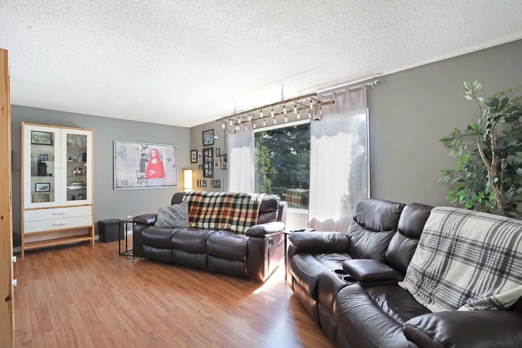 116 Mcnab Park Street E Brooks AB T1R0K6