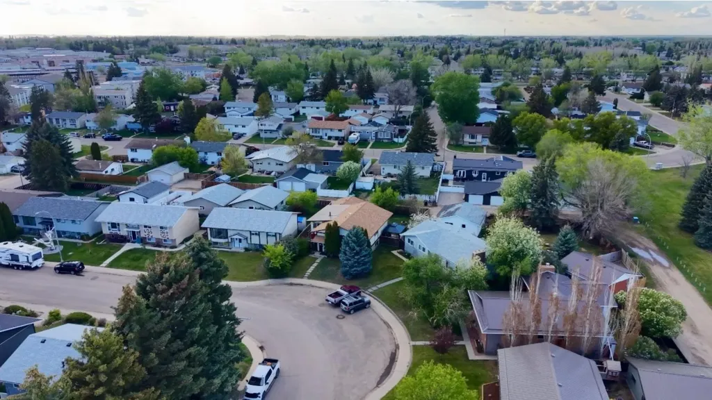 116 Mcnab Park Street E Brooks AB T1R0K6