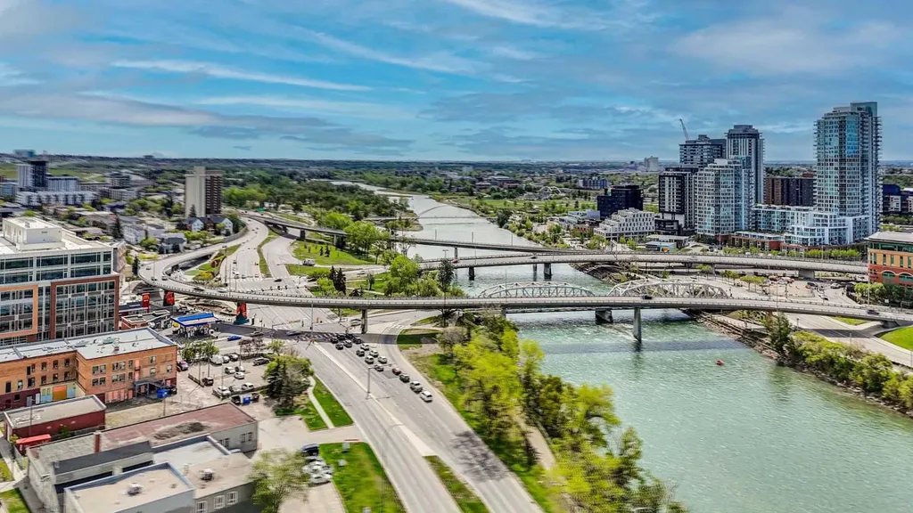431 1 Avenue NE Calgary AB T2E 0B3