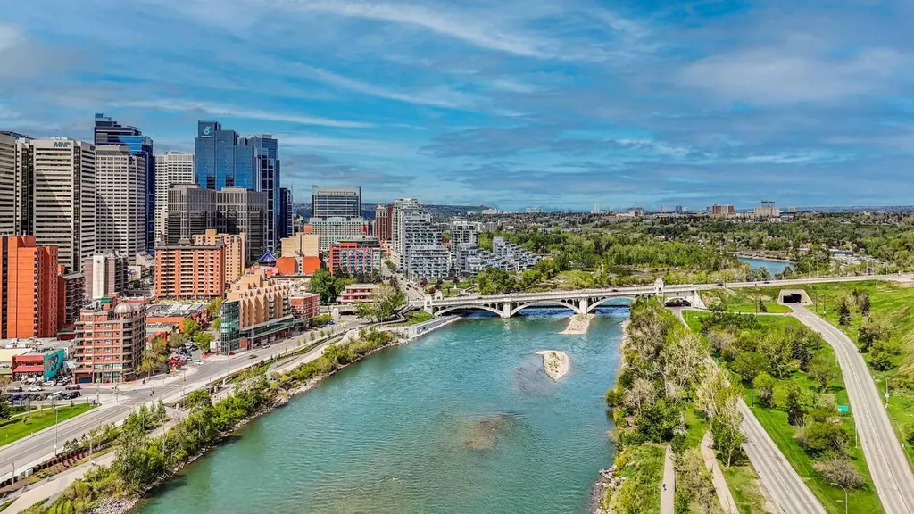 431 1 Avenue NE Calgary AB T2E 0B3
