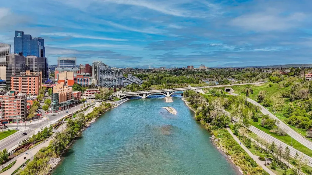 431 1 Avenue NE Calgary AB T2E 0B3