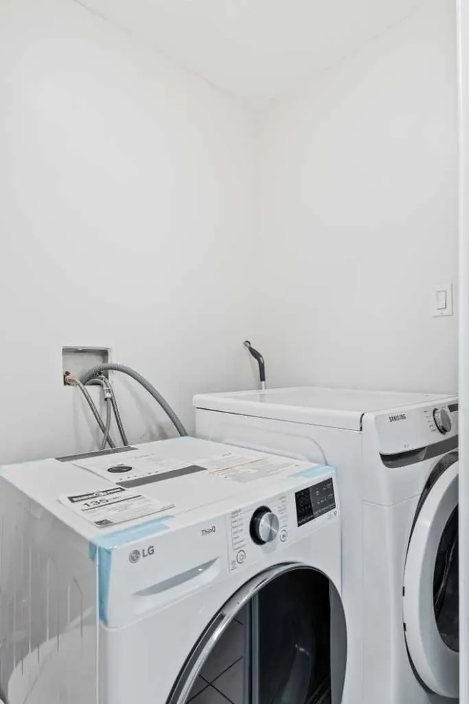 431 1 Avenue NE Calgary AB T2E 0B3