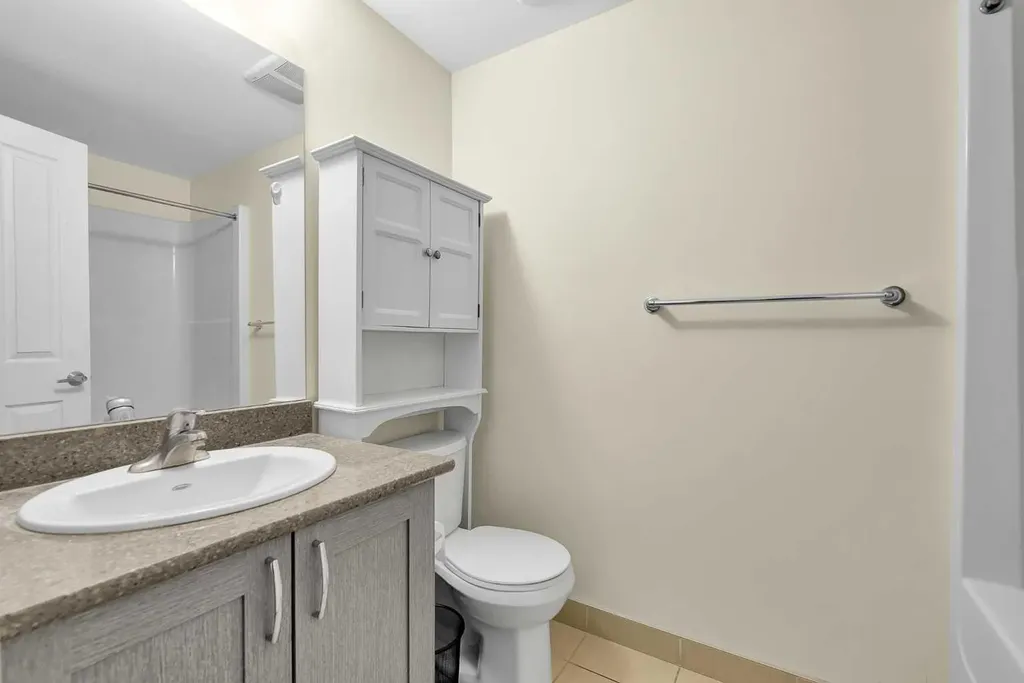 30 Brentwood Common NW Calgary AB T2L 2L8
