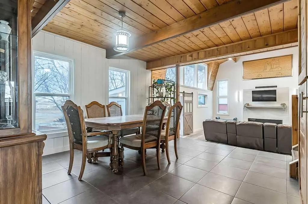 253043 Range Road 280 Rural Rocky View County AB T1Z 0E3