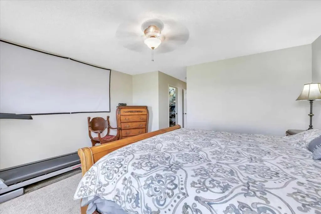 531 Country Meadows Way Diamond Valley AB T0L2A0