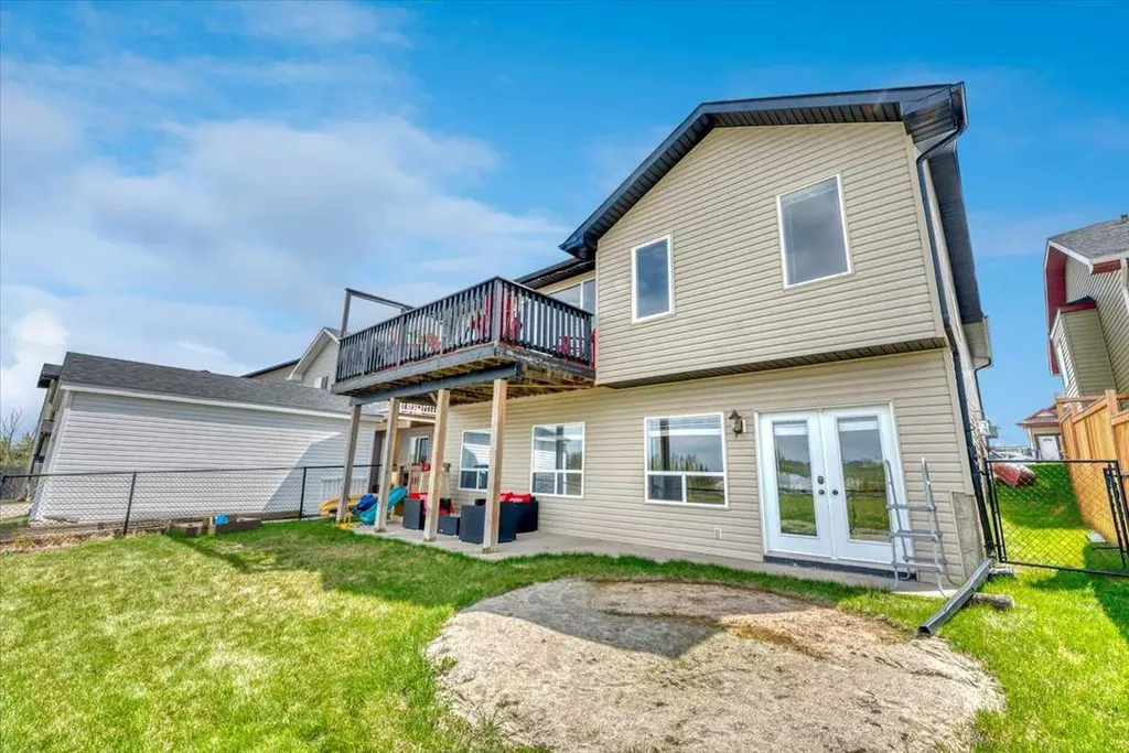 531 Country Meadows Way Diamond Valley AB T0L2A0