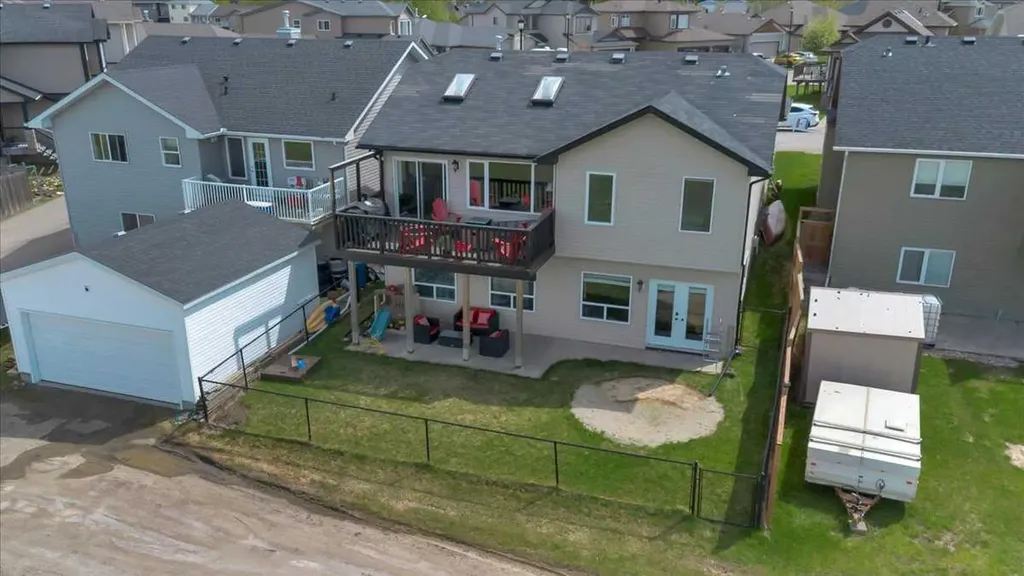531 Country Meadows Way Diamond Valley AB T0L2A0