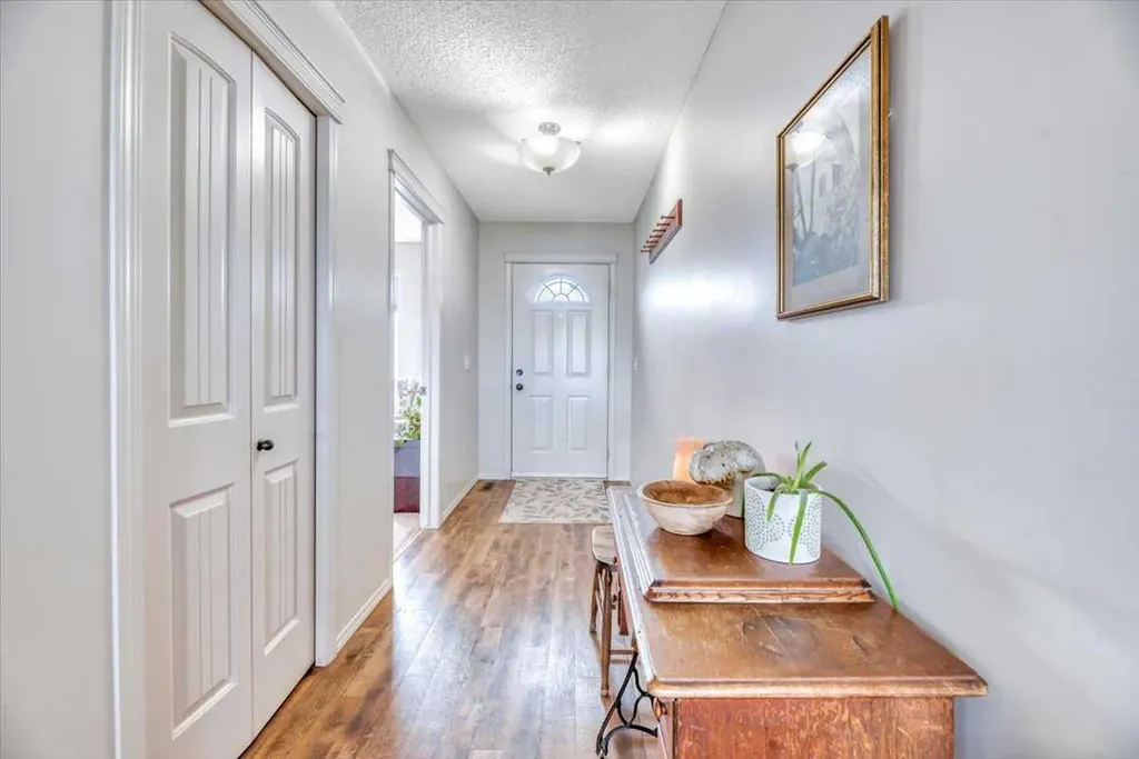 531 Country Meadows Way Diamond Valley AB T0L2A0