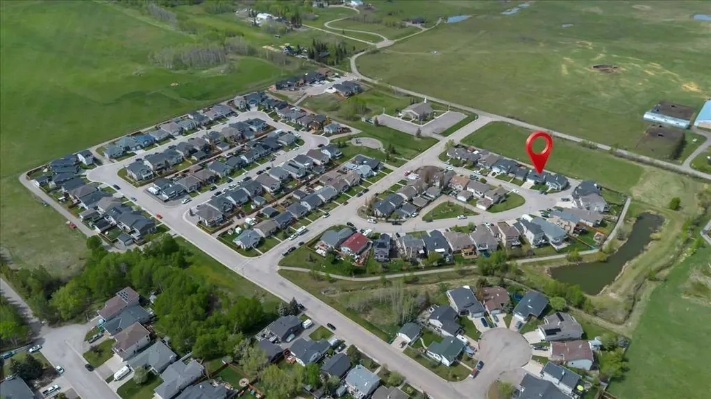 531 Country Meadows Way Diamond Valley AB T0L2A0