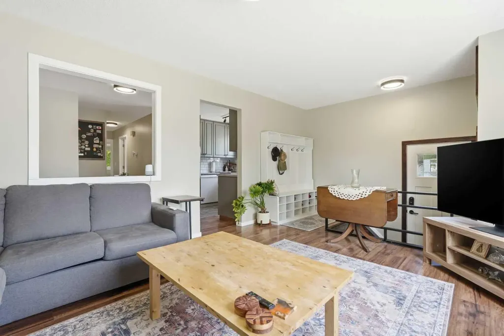 865 Queensland Drive SE Calgary AB T2J 5E4