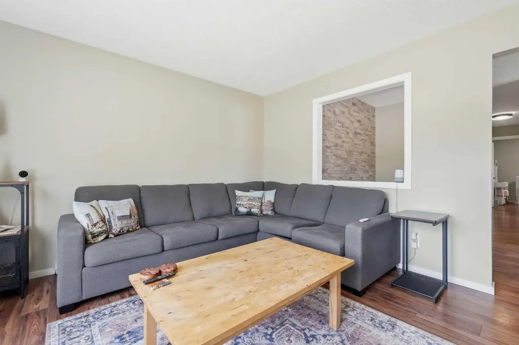 865 Queensland Drive SE Calgary AB T2J 5E4