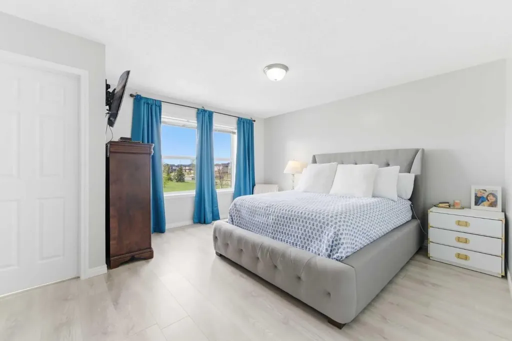 118 Saddletree Close NE Calgary AB T3J 5L1