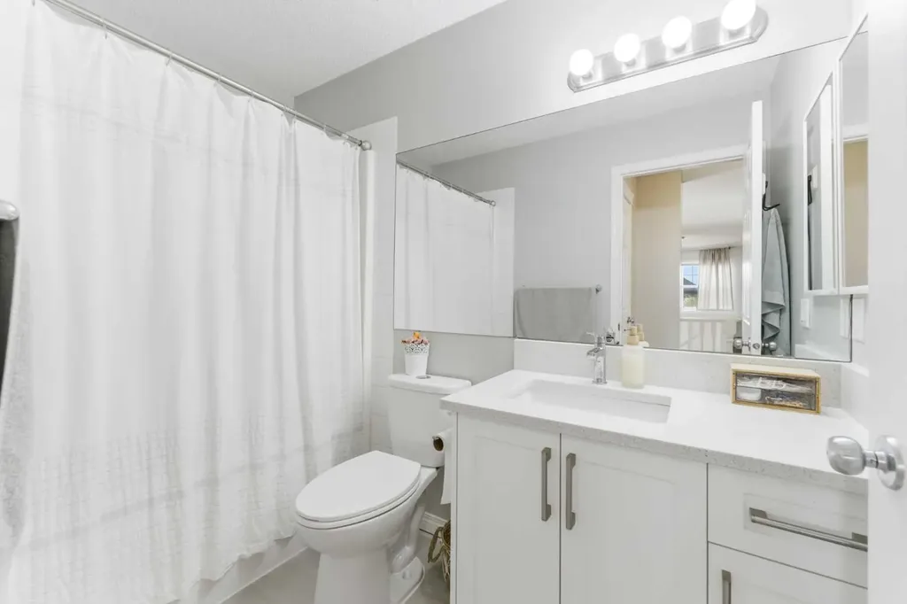 118 Saddletree Close NE Calgary AB T3J 5L1