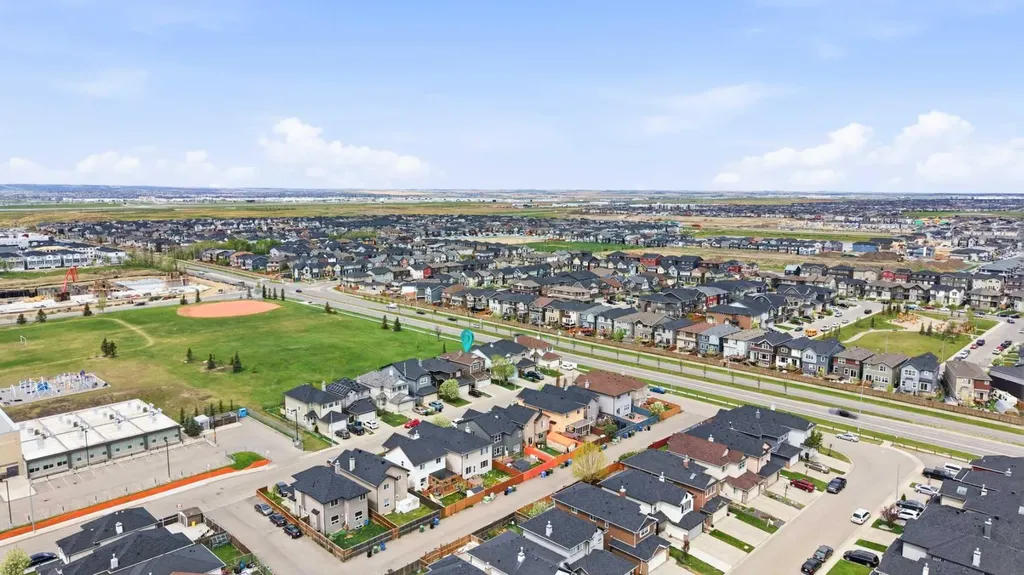 118 Saddletree Close NE Calgary AB T3J 5L1