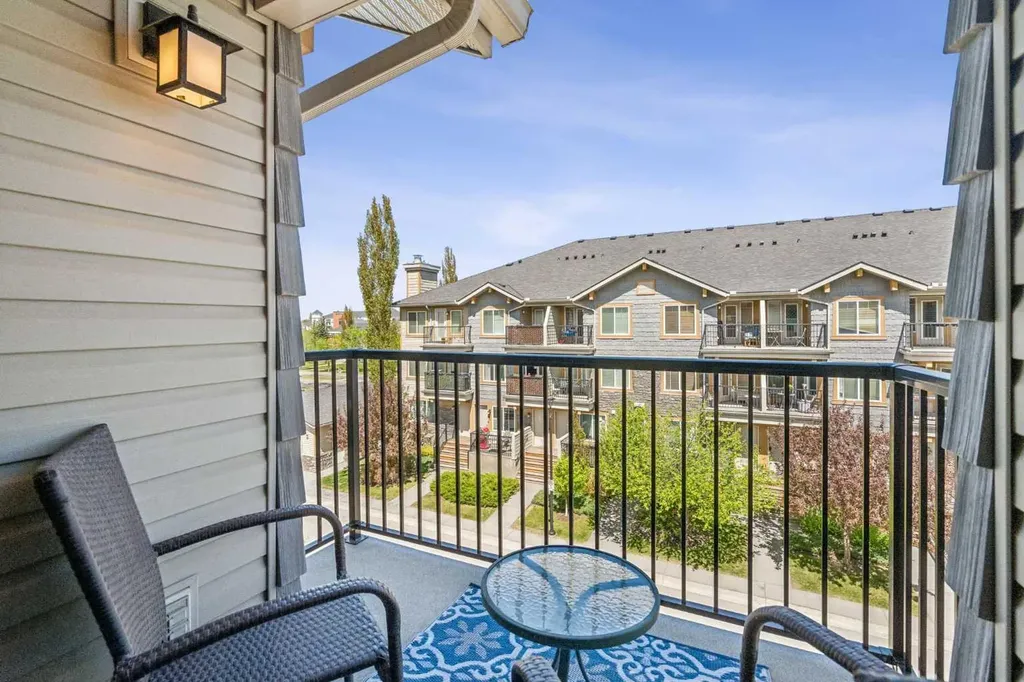 229 Mckenzie Towne Lane SE Calgary AB T2Z 0C3