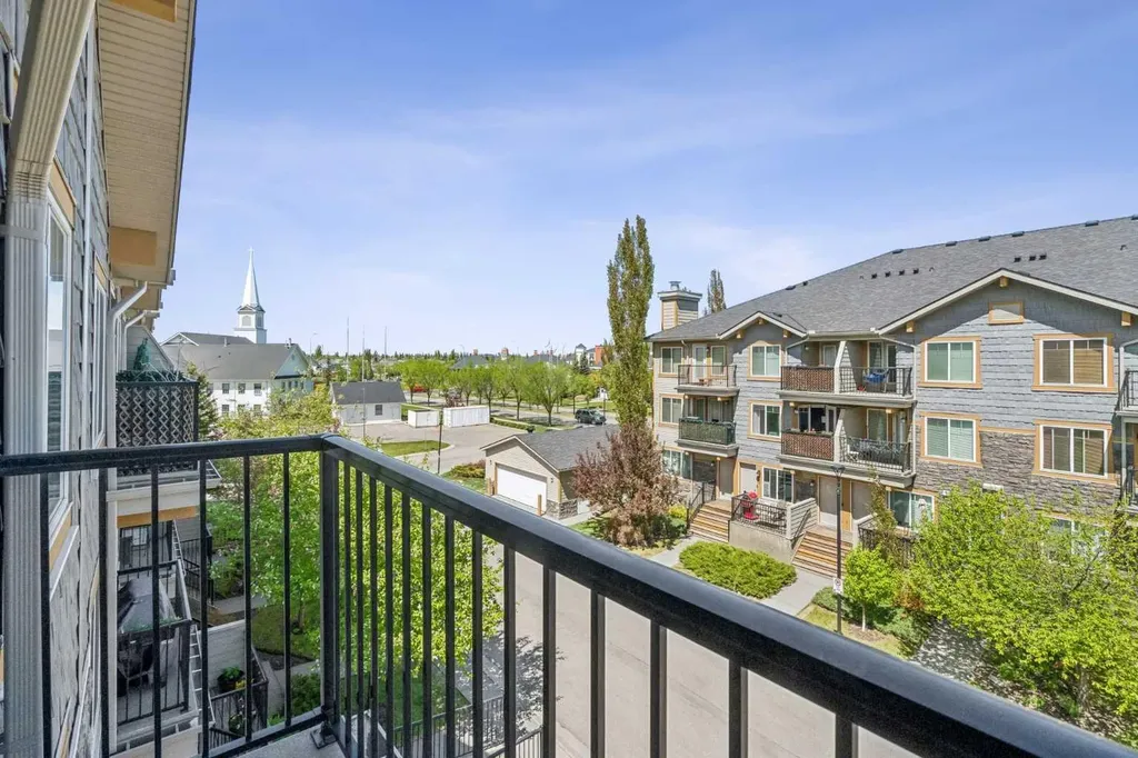 229 Mckenzie Towne Lane SE Calgary AB T2Z 0C3