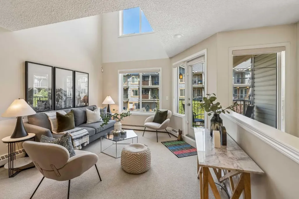 229 Mckenzie Towne Lane SE Calgary AB T2Z 0C3