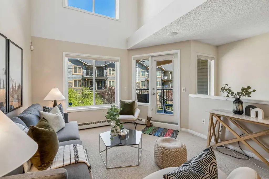 229 Mckenzie Towne Lane SE Calgary AB T2Z 0C3