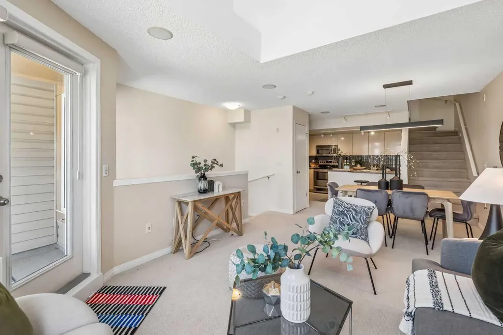 229 Mckenzie Towne Lane SE Calgary AB T2Z 0C3