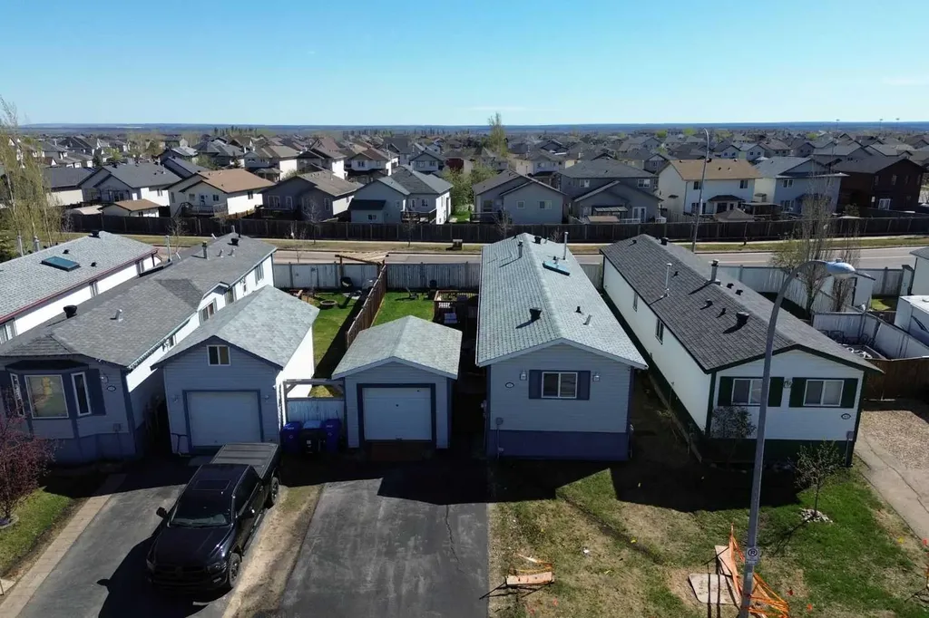 117 Mckinlay Crescent Fort Mcmurray AB T9K 2M6