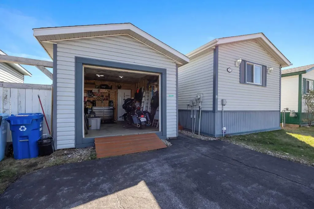 117 Mckinlay Crescent Fort Mcmurray AB T9K 2M6