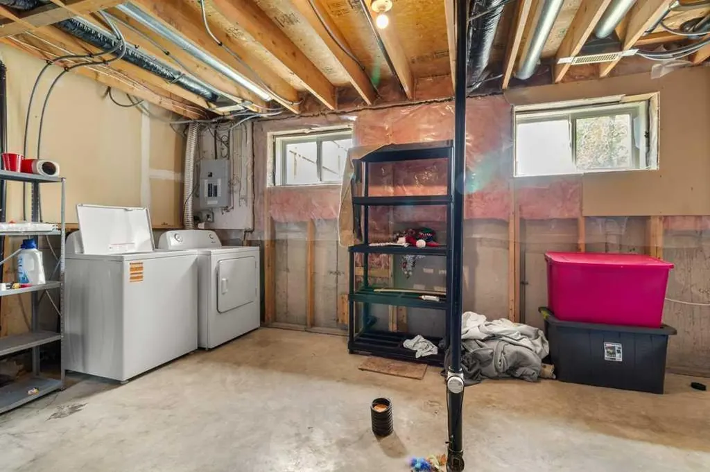 1816 26 Avenue Delburne AB T0M 0V0