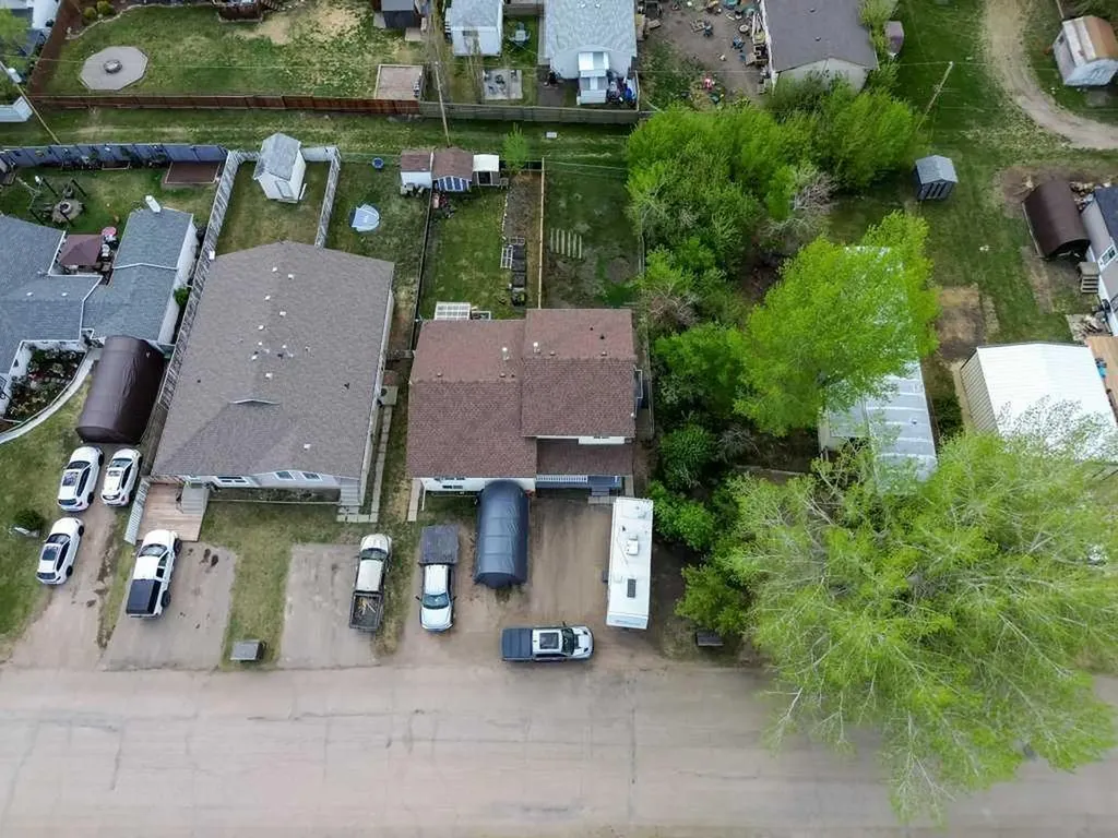 1816 26 Avenue Delburne AB T0M 0V0
