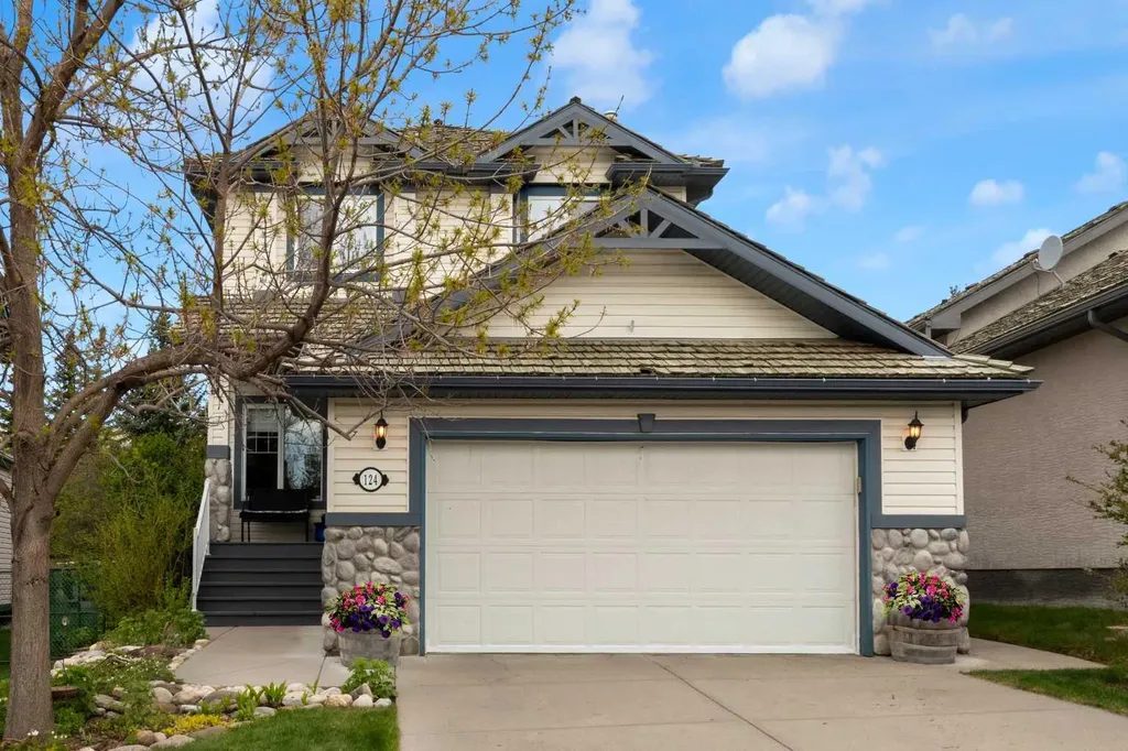 124 Gleneagles Terrace Cochrane AB T4C 1W6