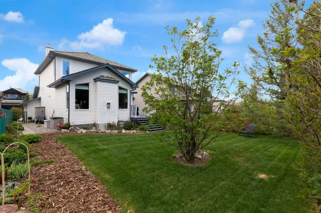 124 Gleneagles Terrace Cochrane AB T4C 1W6