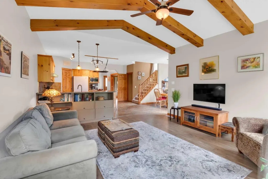 124 Gleneagles Terrace Cochrane AB T4C 1W6