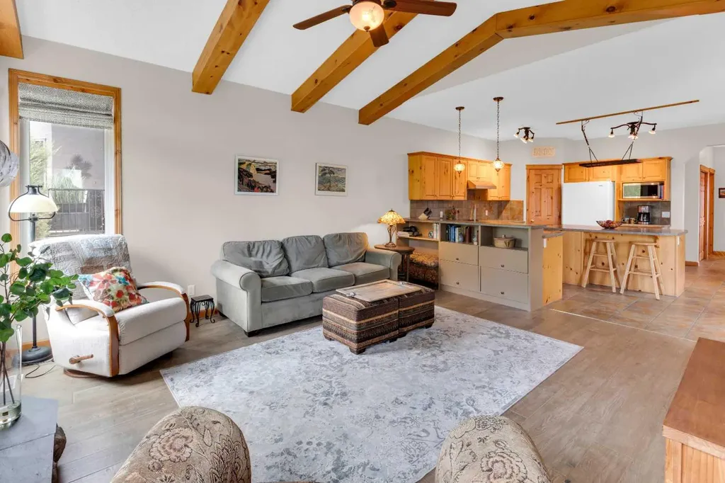 124 Gleneagles Terrace Cochrane AB T4C 1W6