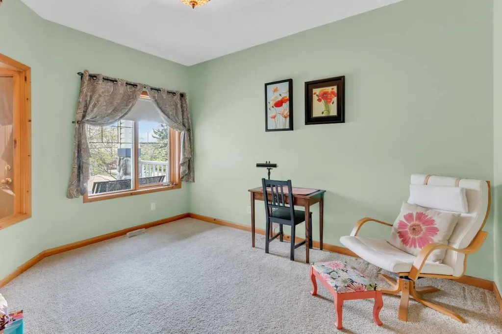 124 Gleneagles Terrace Cochrane AB T4C 1W6