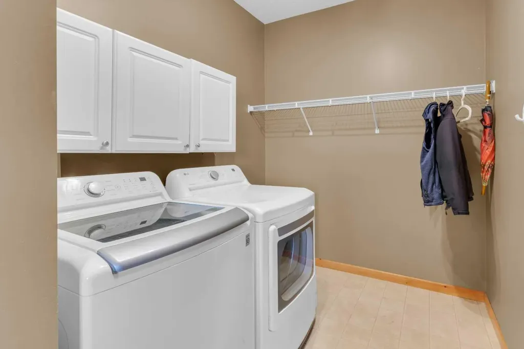 124 Gleneagles Terrace Cochrane AB T4C 1W6