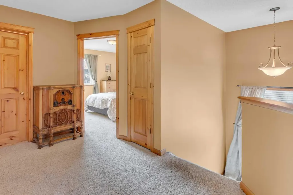124 Gleneagles Terrace Cochrane AB T4C 1W6