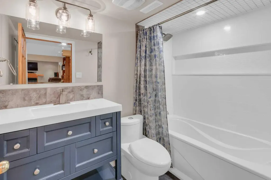 124 Gleneagles Terrace Cochrane AB T4C 1W6