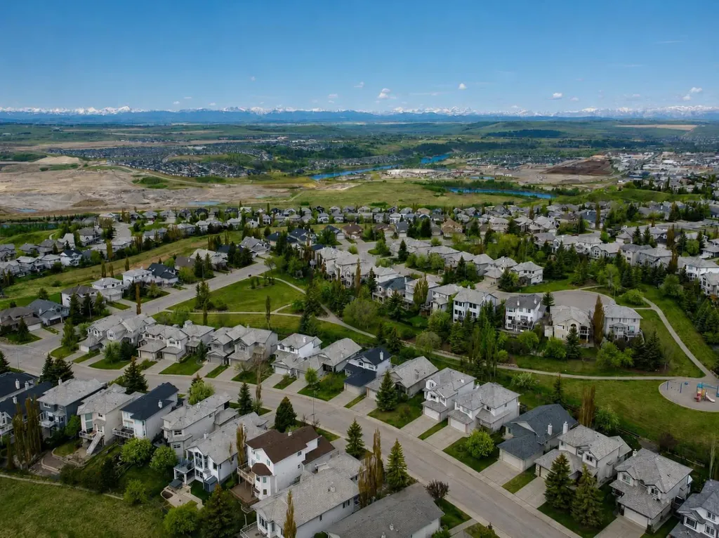 124 Gleneagles Terrace Cochrane AB T4C 1W6