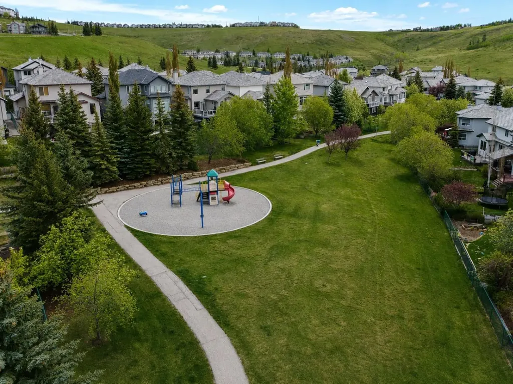 124 Gleneagles Terrace Cochrane AB T4C 1W6