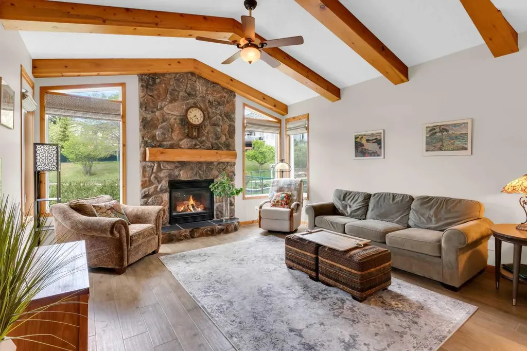 124 Gleneagles Terrace Cochrane AB T4C 1W6