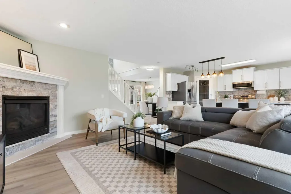 164 Royal Oak Heights NW Calgary AB T3G 5V3