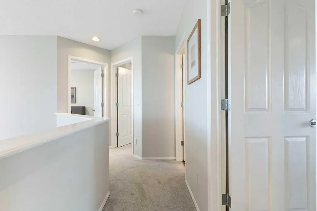 164 Royal Oak Heights NW Calgary AB T3G 5V3