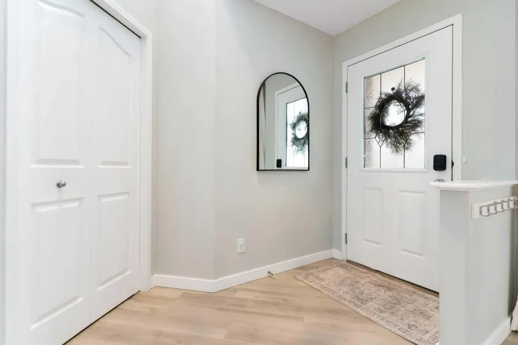 164 Royal Oak Heights NW Calgary AB T3G 5V3