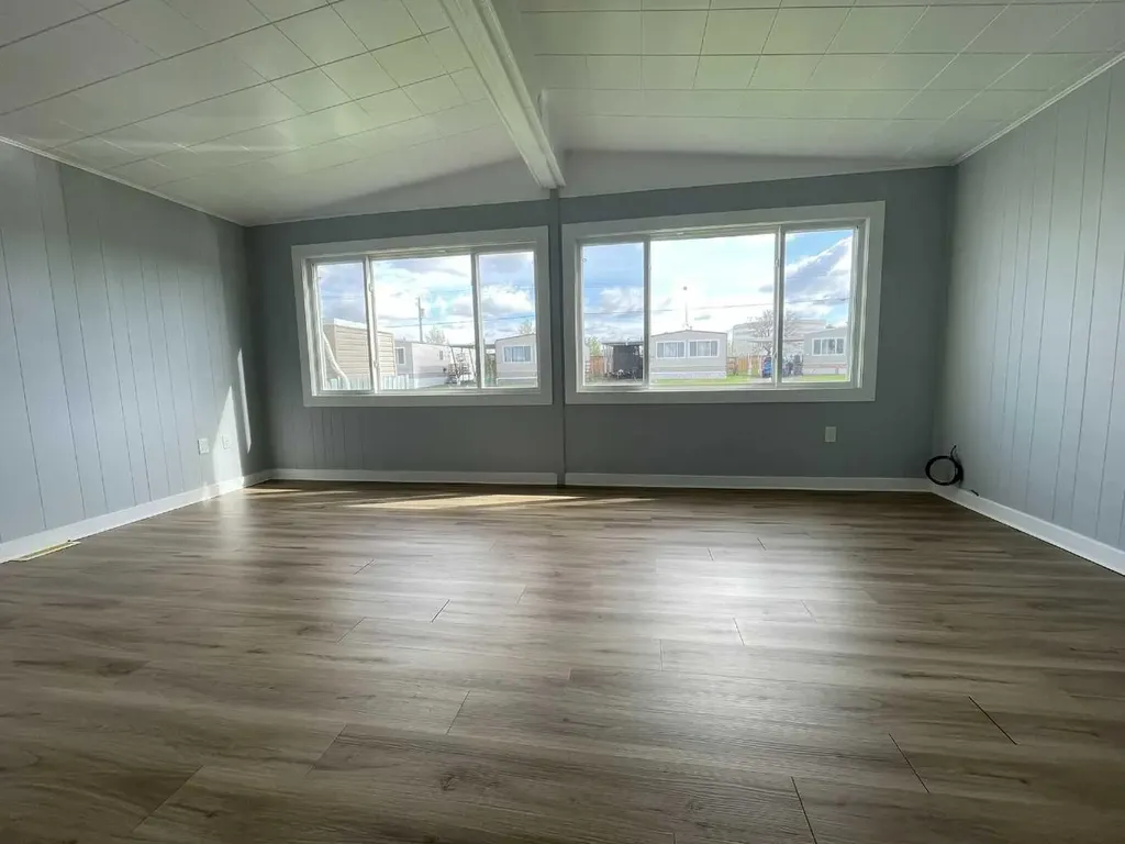 5308 57 Street Lloydminster AB T9V2A3