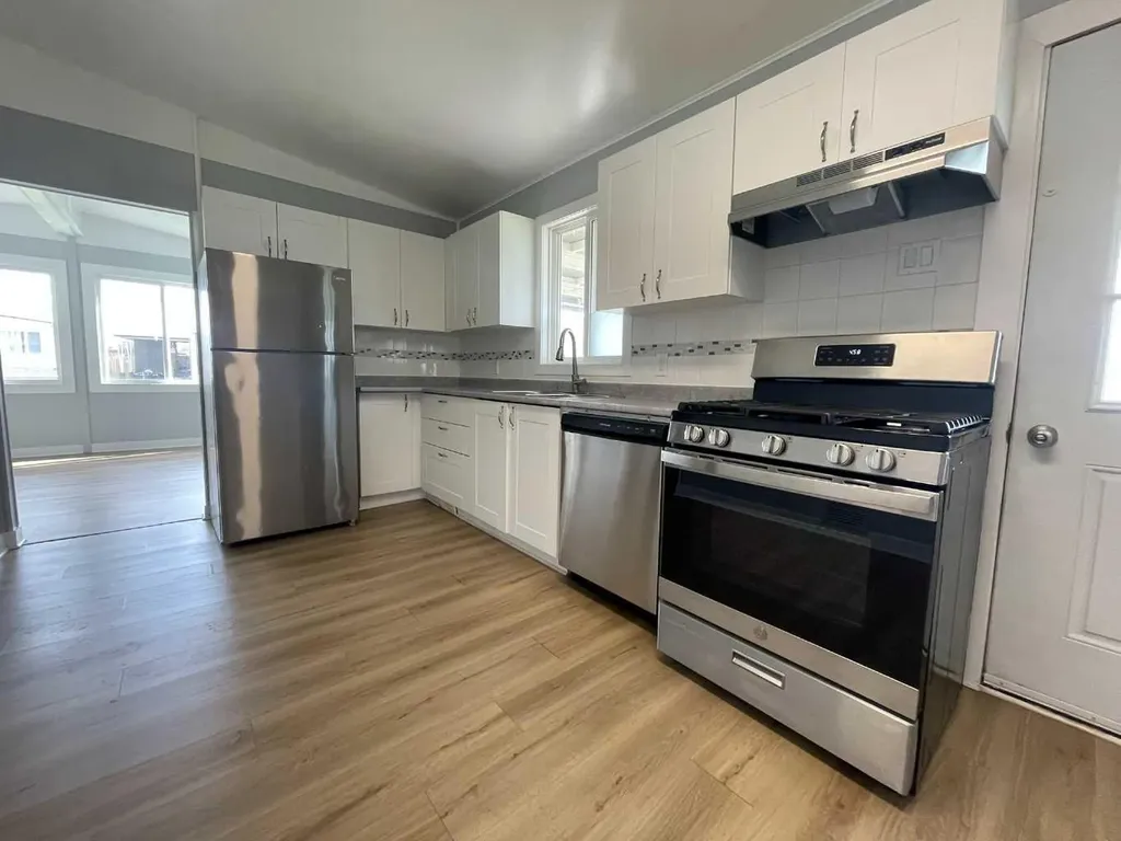 5308 57 Street Lloydminster AB T9V2A3