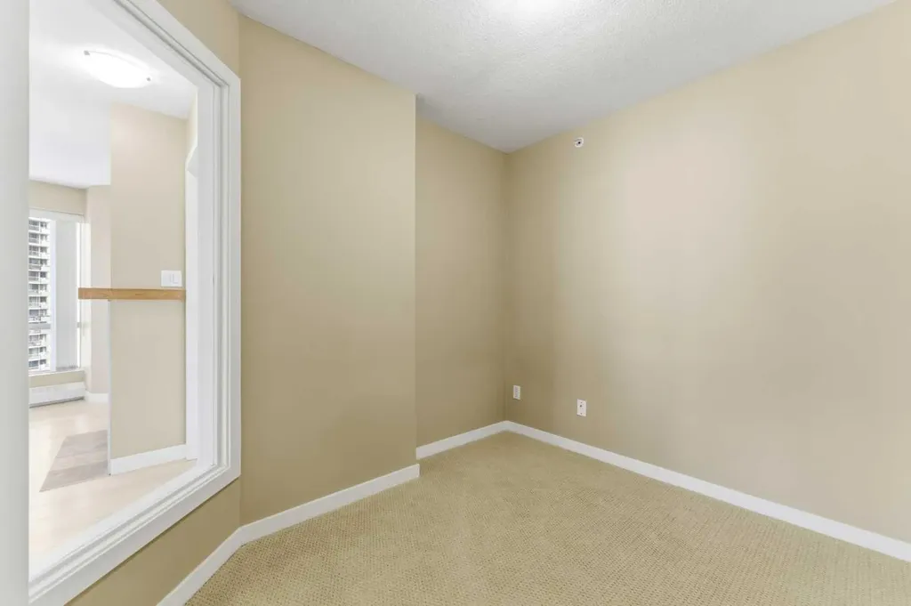 1078 6 Avenue SW Calgary AB T2P 5N6