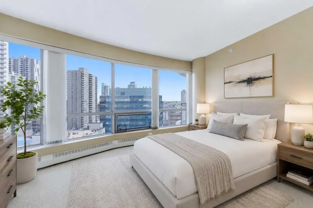 1078 6 Avenue SW Calgary AB T2P 5N6