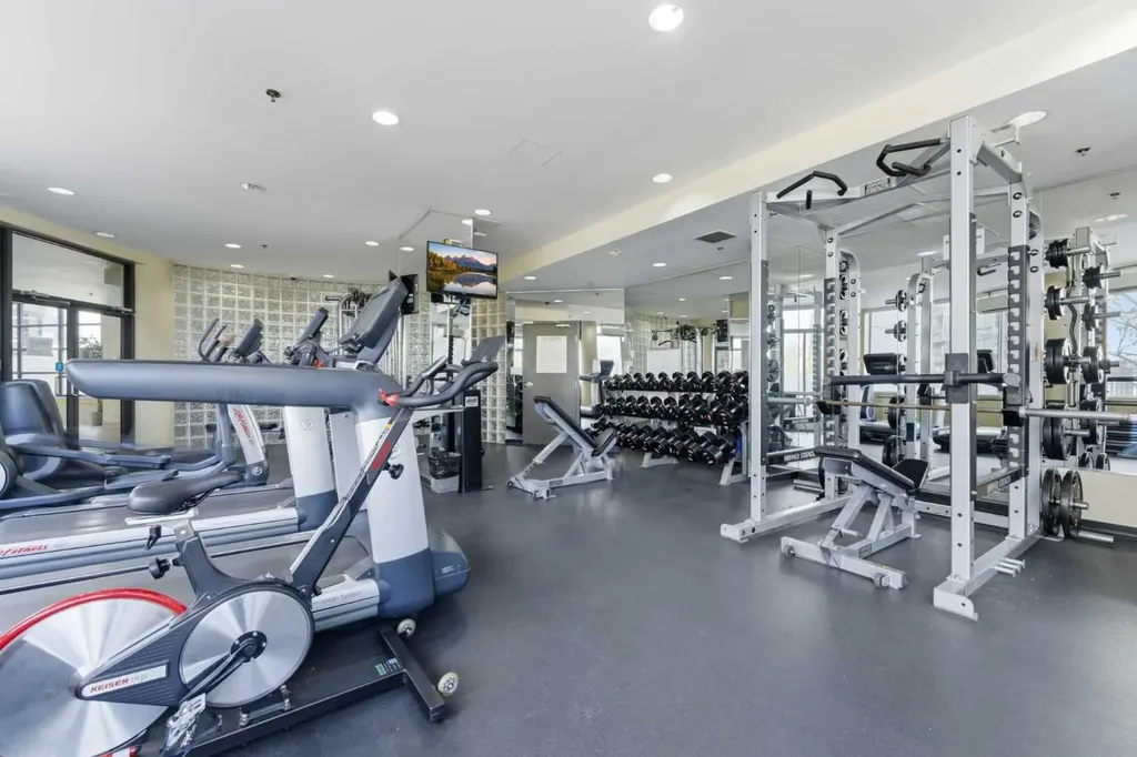 1078 6 Avenue SW Calgary AB T2P 5N6