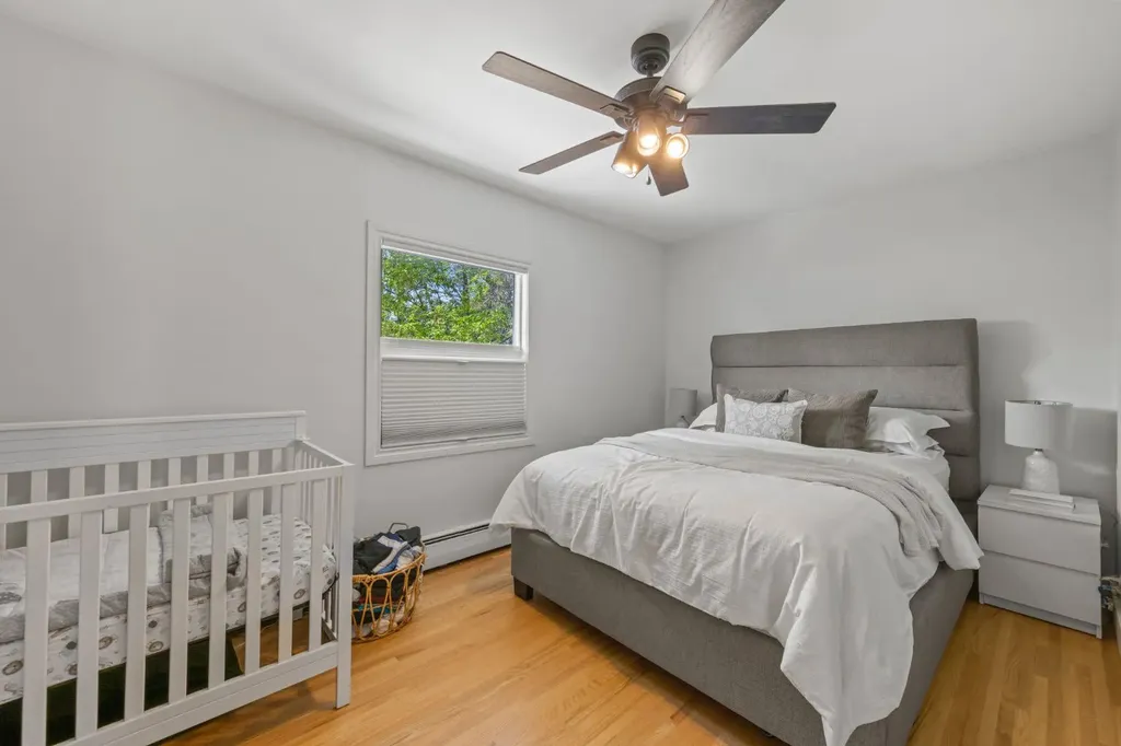 2615 17a Street SW Calgary AB T2T 4S7